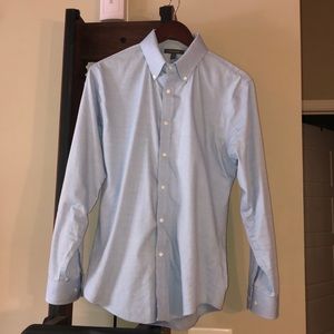Men’s light blue dress shirt